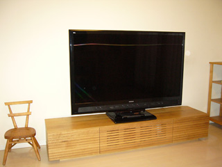 天然木・無垢を使用、ホワイトオークのテレビ台1