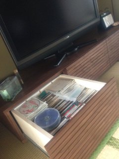 天然木・無垢のテレビ台風雅ウォールナットW1500-設置2