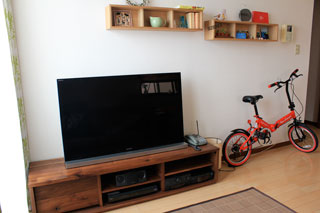 天然木、無垢のテレビ台-彩美ウォールナットW1500-2