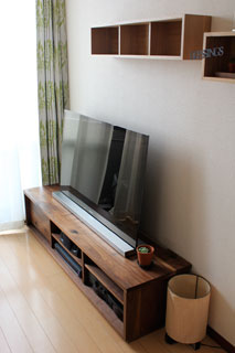 天然木、無垢のテレビ台-彩美ウォールナットW1500-5
