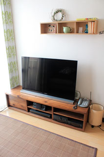 天然木、無垢のテレビ台-彩美ウォールナットW1500-6